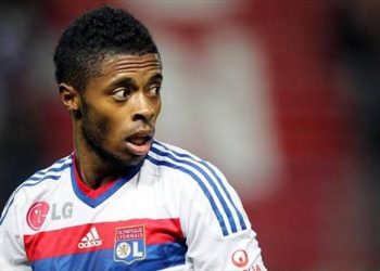 رسميا..العين يعلن ضم مدافع لاتسيو الإيطالي