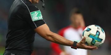 تعرف على حكام مباريات اليوم بدوري المحترفين