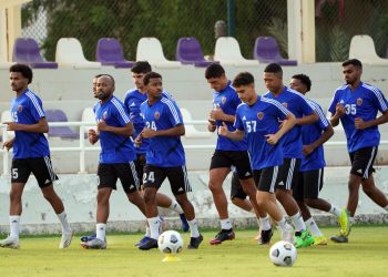 الوحدة يدفع بمهاجمين أمام أهلي جدة