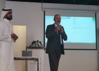 الأسباني تريساكو يشيد بحكام الجولة الأولى من دوري المحترفين