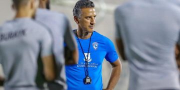 شاموسكا يرفض العرض الإماراتي.. ويؤكد بقائه مع الفيصلي