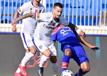 التعادل الإيجابي يحسم لقاء الهلال وأبها