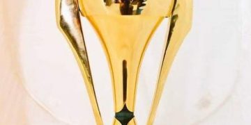 بعد اخطاء المواطنين نهائي السبت بحكام أجانب