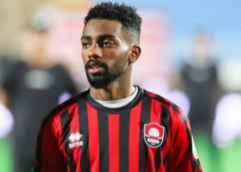 الدوسري يكشف أسباب رحيله عن الهلال