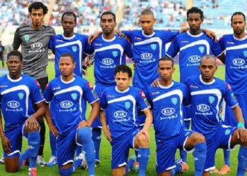 مراد باتنا يقود هجوم الفتح أمام الشباب