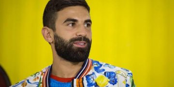 فيروس كورونا يصيب فوزير