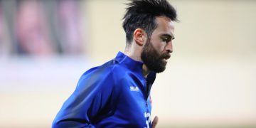 قبل مواجهة الشباب ..إصابة لاعب خط وسط الأهلي بكورونا