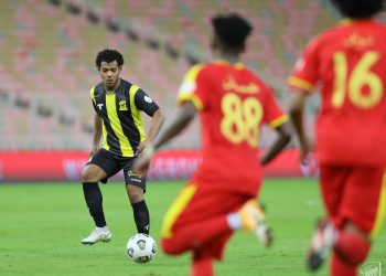 الاتحاد يعلن قمصان مباراة القادسية في مزاد علني