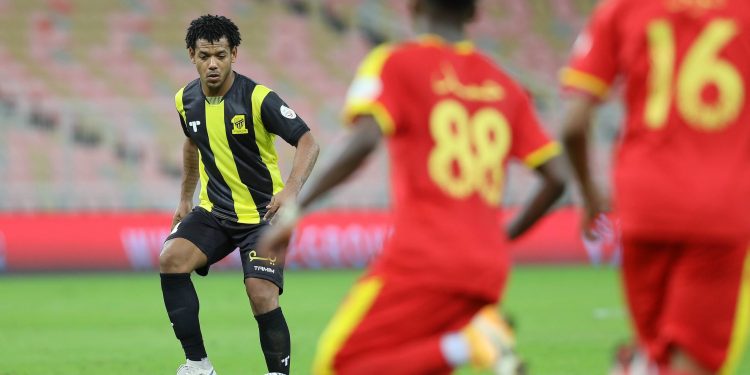 الاتحاد يعلن قمصان مباراة القادسية في مزاد علني