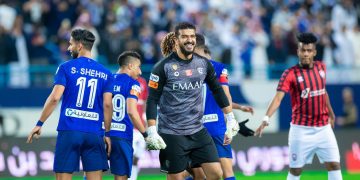 المعيوف يفوز بجائزة أفضل حارس مرمى