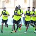 ثلاثي الاتحاد الأجنبي يشارك في التدربيات الجماعية