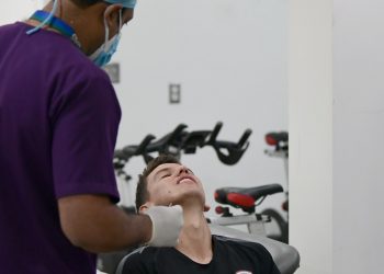 الأهلي يجري المسحة الطبية قبل مواجهة الشباب