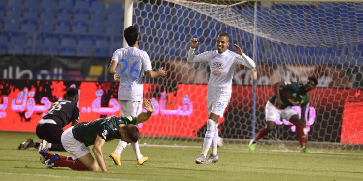 الفتح يعمق جراح الاتفاق برباعية نظيفة