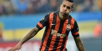 النصر يطرق باب المفاوضات مع تيكسيرا من جديد