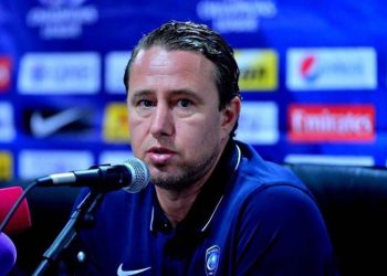 مدرب الهلال السابق على رادار الشباب