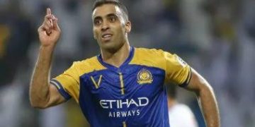 النصر يعاقب حمد الله بسبب  التخلي عن شارة القيادة