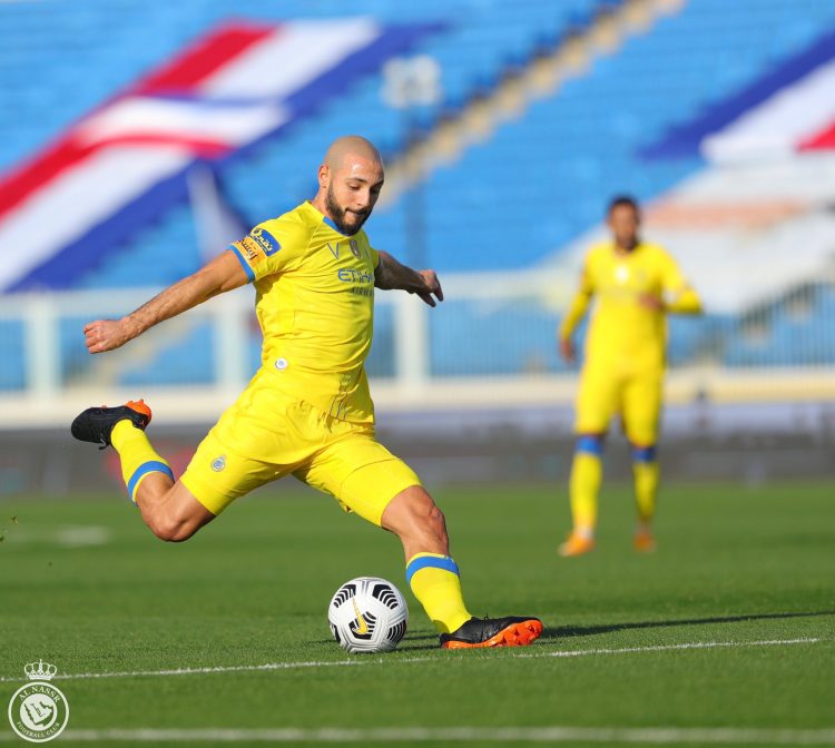 النصر يعاقب حمد الله بسبب  التخلي عن شارة القيادة