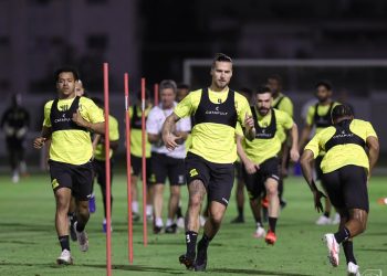 مفاجأت بالجملة في التشكيل الاتحاد أمام الوحدة