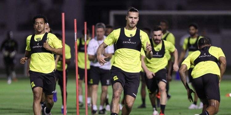 مفاجأت بالجملة في التشكيل الاتحاد أمام الوحدة