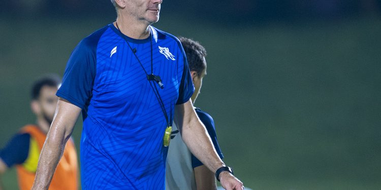 كارتيرون يريح 7 لاعبين من أجل المواجهة المنتظرة