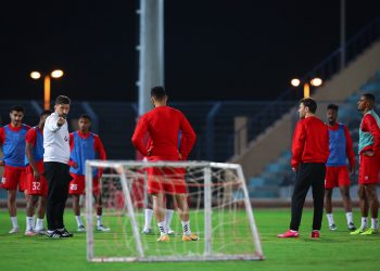 طلب غريب من بيسنيك هاسي لإدارة الرائد