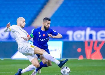 الكلاسيكو ينتهي بالتعادل الإيجابي بين الهلال والاتحاد