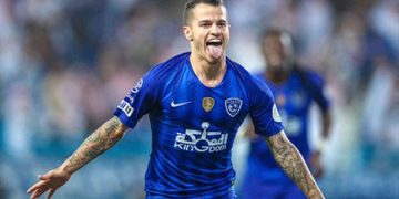 جيوفينكو على رادار لوس انجلوس جلاكسي الأمريكي