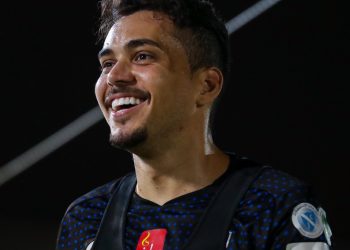 لهذا السبب تنوري يشكو الهلال