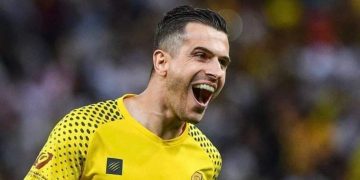 نادي فلامنجو البرازيلي يكشف حقيقة التعاقد مع حارس الاتحاد