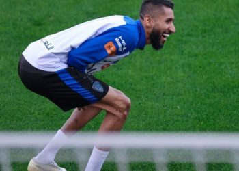 الفرج يدخل حسابات الهلال في مواجهة الأهلي