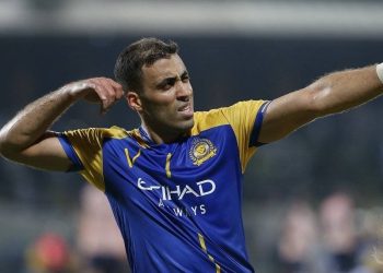 النصر يدرس الاستغناء عن عبد الرازق حمد الله