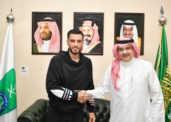 شاهد..أول تعليق من عمر السومة بعد تجديد عقده مع الأهلي