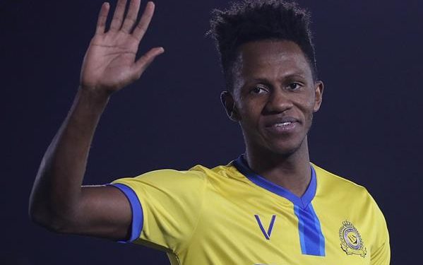 بن عبدالله يكشف حقيقة إطاحة النصر بعبد الفتاح أدم