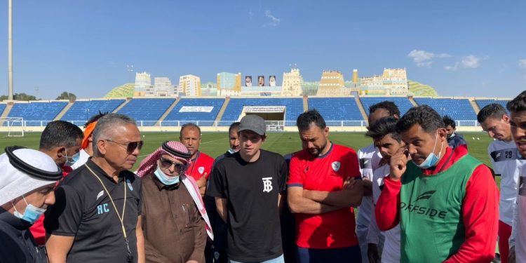 بالتراضي..أبها يودع الأسترالي كرايج جودوين