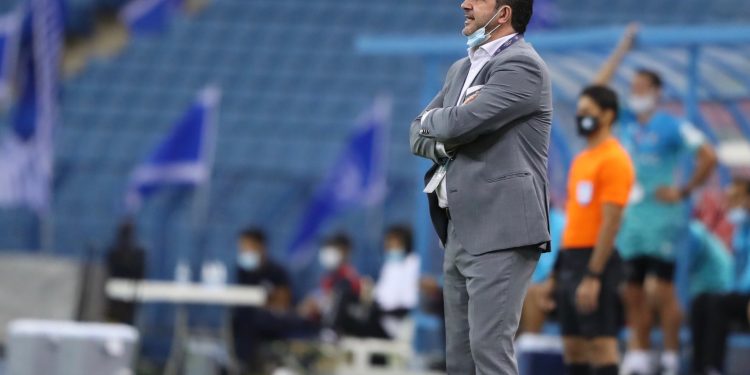 فيتوريا يحسم موقفه من تدريب الهلال