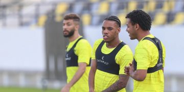 الإصابة تبعد هنريكي عن مواجهة الفتح