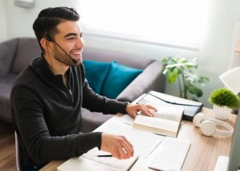 العمل من المنزل في زمن كورونا.. دراسة تكشف مفاجأة!