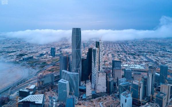 الأرصاد: سحب رعدية ورياح على معظم مناطق المملكة