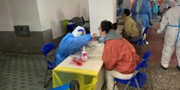 إجمالي إصابات كورونا حول العالم تقترب من نصف مليار إصابة