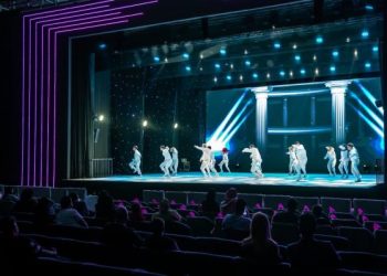 تجارب إبداعية.. «تودس» العالمية تقيم عرضاً فنياً بالرياض