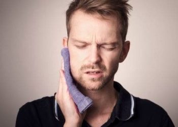 7 أسباب لآلام الأسنان في الصباح.. وعلاجات منزلية لتخفيفها