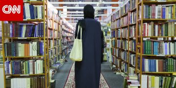 رأي… أنا شابة عربية إماراتية مسلمة.. لماذا قررت أن أكتب؟