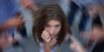 أتعاني من نوبات الهلع؟ إليك 9 طرق تخلصك منها