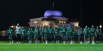 المنتخب السعودي يدشن تدريباته في أبوظبي
