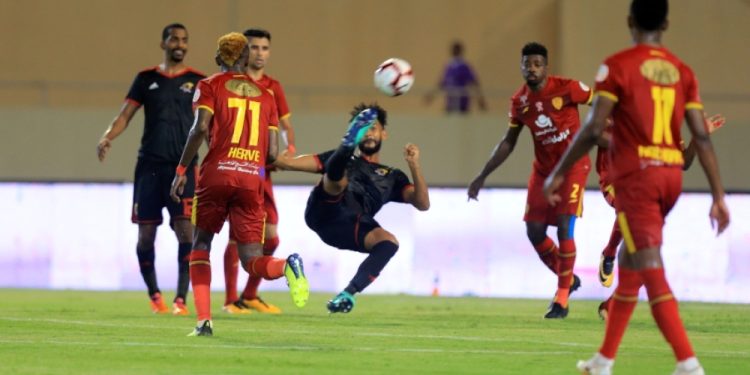 القادسية والوحدة في قمة الأولى