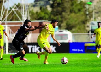 العين يريد الهروب بالساحل