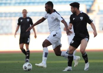 قمة حساوية تشعل الأولى