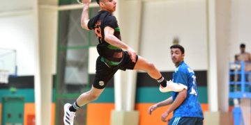 النور بطلا لناشيء اليد