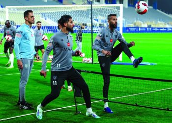 الهلال ينتعش بالدوليين