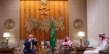 الأمير محمد بن سلمان يستقبل إنفانتينو